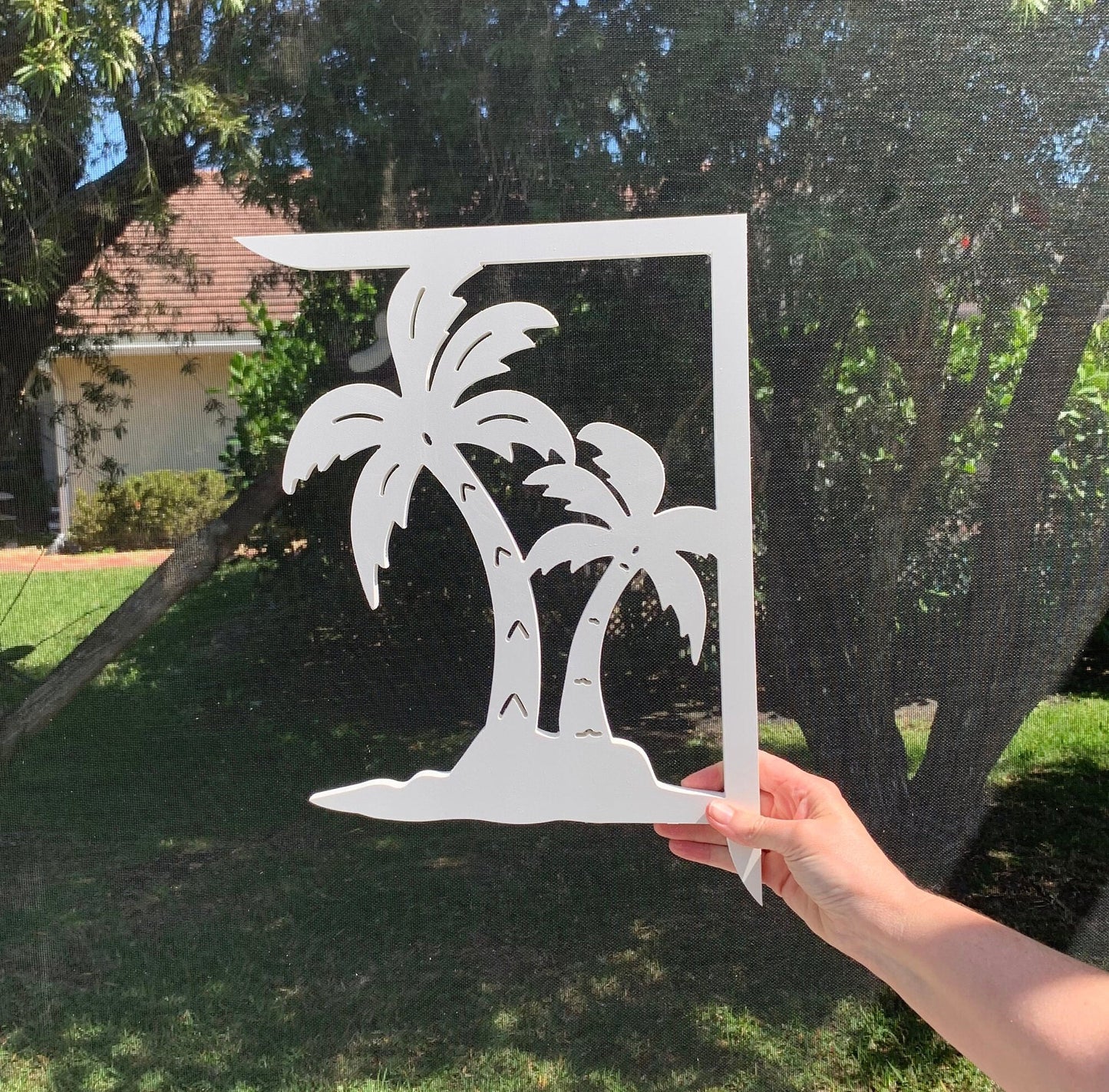 Palm Tree Mailbox Bracket - Coastal Outdoor Decor, 12x16 Inch