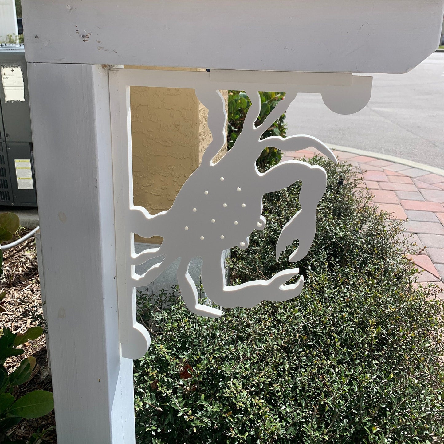 Crab Mailbox Bracket - Coastal Outdoor Decor, 12x16 inch