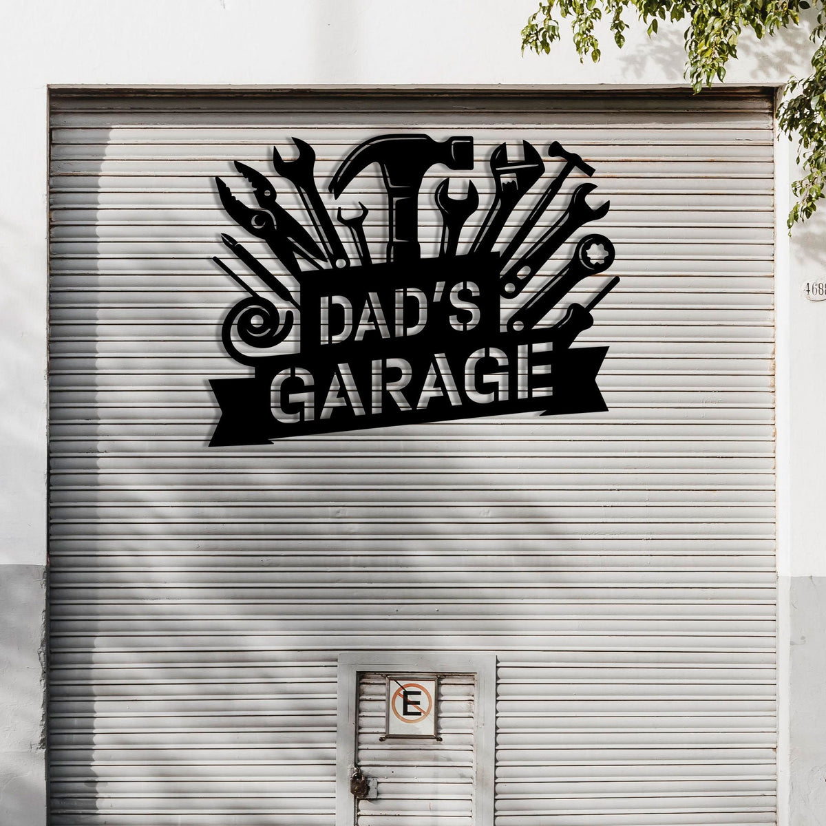 Personalized Dad's Garage Metal Sign, LED Light, Workshop Wall Art