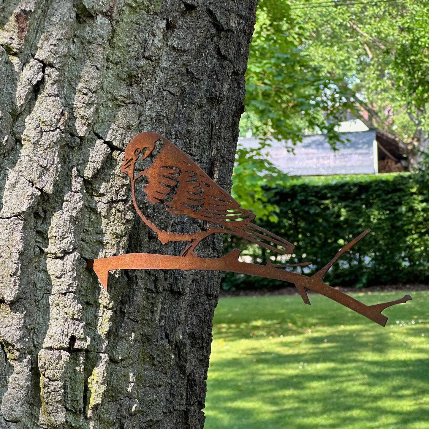 Rustic Swallow Tree Stake | Handcrafted Corten Steel Garden Décor | Perfect Gift for Nature Lovers | Outdoor Decoration | Grandma's Garden