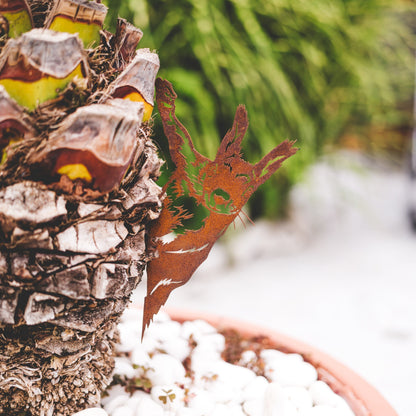 Hanging Squirrel Tree Decor | Handmade Corten Steel Garden Decoration | Gift for Nature Lovers | Rustic Charm | Garden Figurines for Grandma