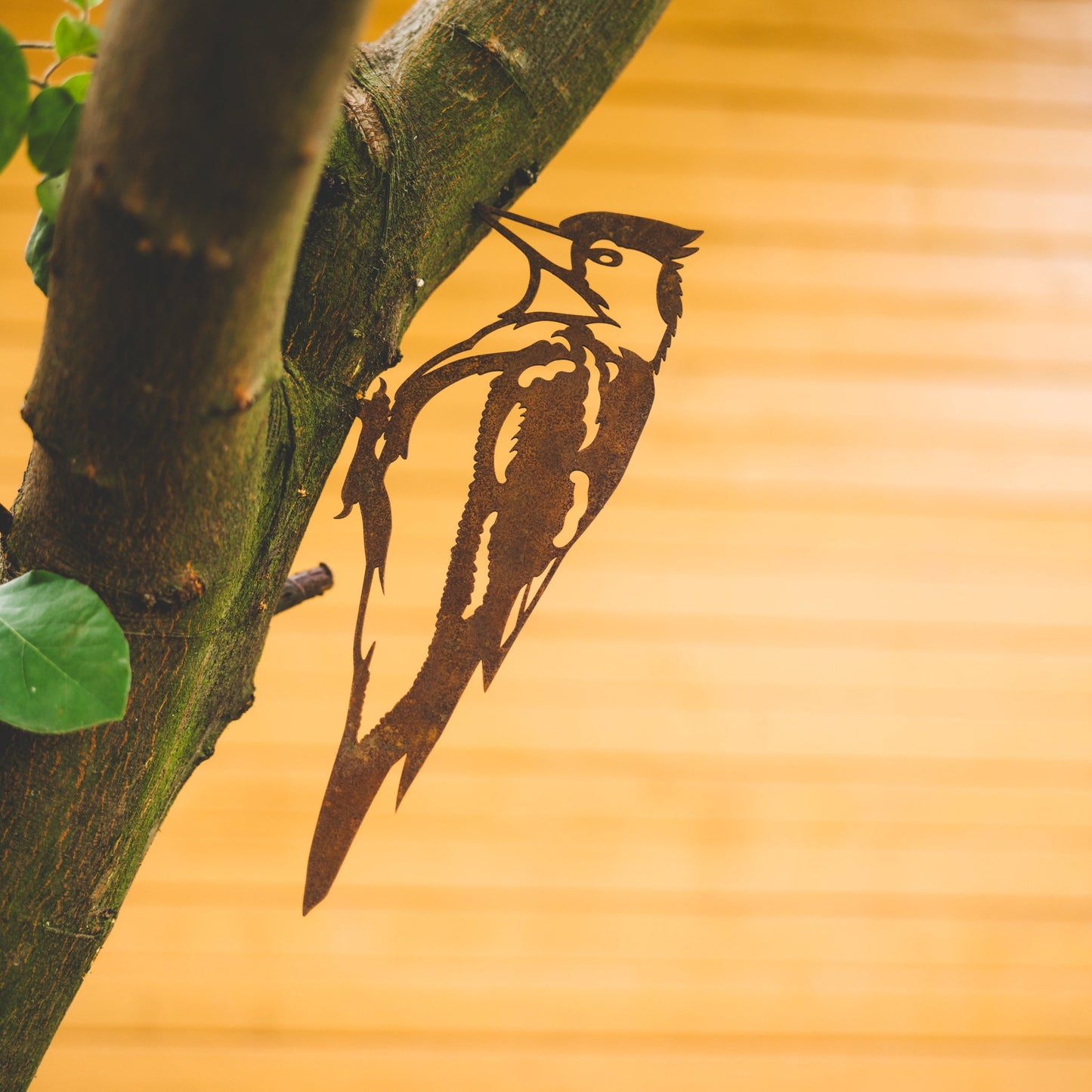 Woodpecker Garden Stake made of Corten Steel | Handcrafted Tree Decoration | Perfect Gift for Birdwatchers | Rustic Garden Decoration