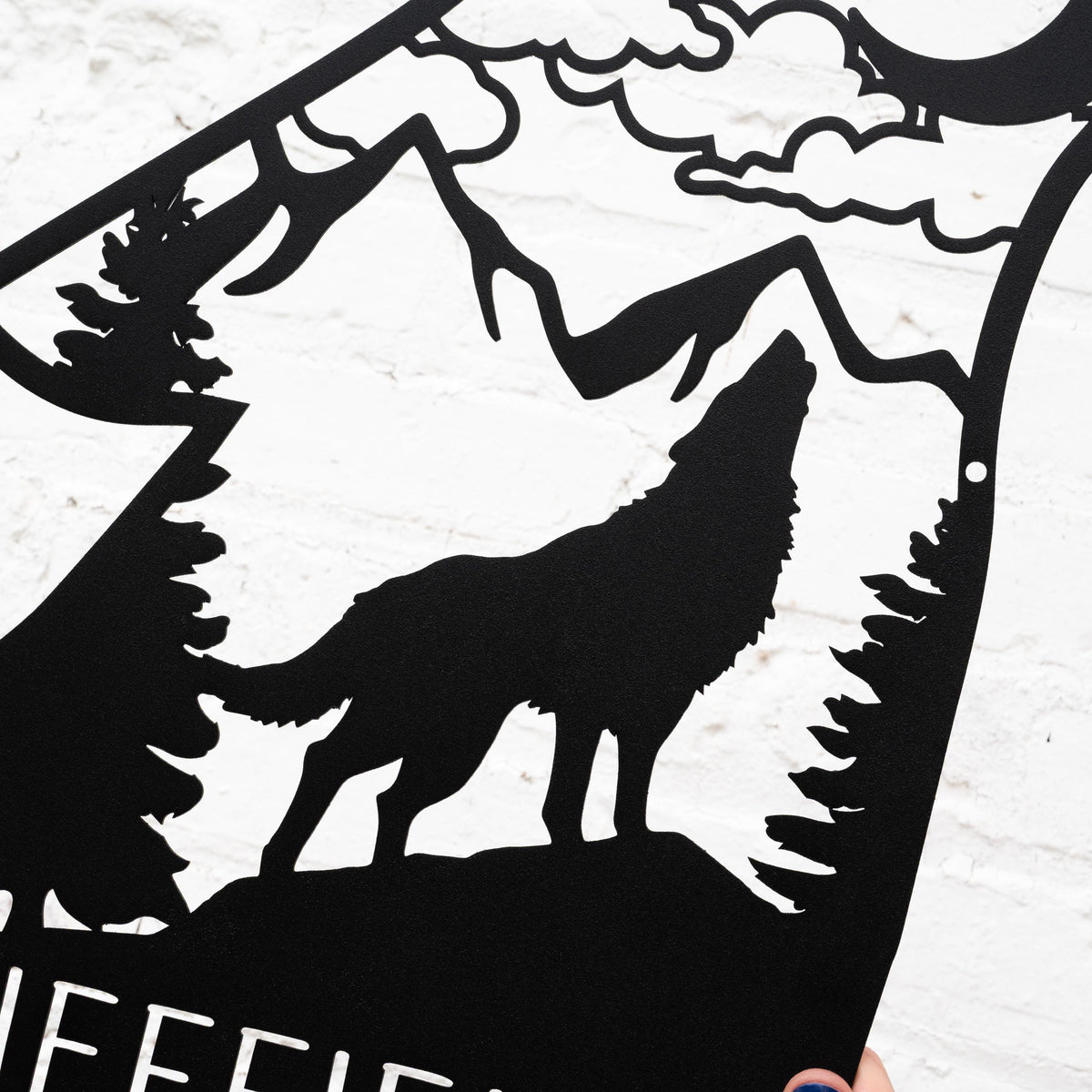 Custom Howling Wolf Head Metal Sign, Rustic Cabin Decor, Personalized Nature Scene Wall Art, Wildlife Lover Gift, Outdoor or Lodge Name Sign